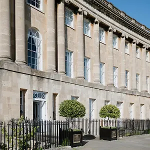 the-royal-crescent.tophotelsbath.com/